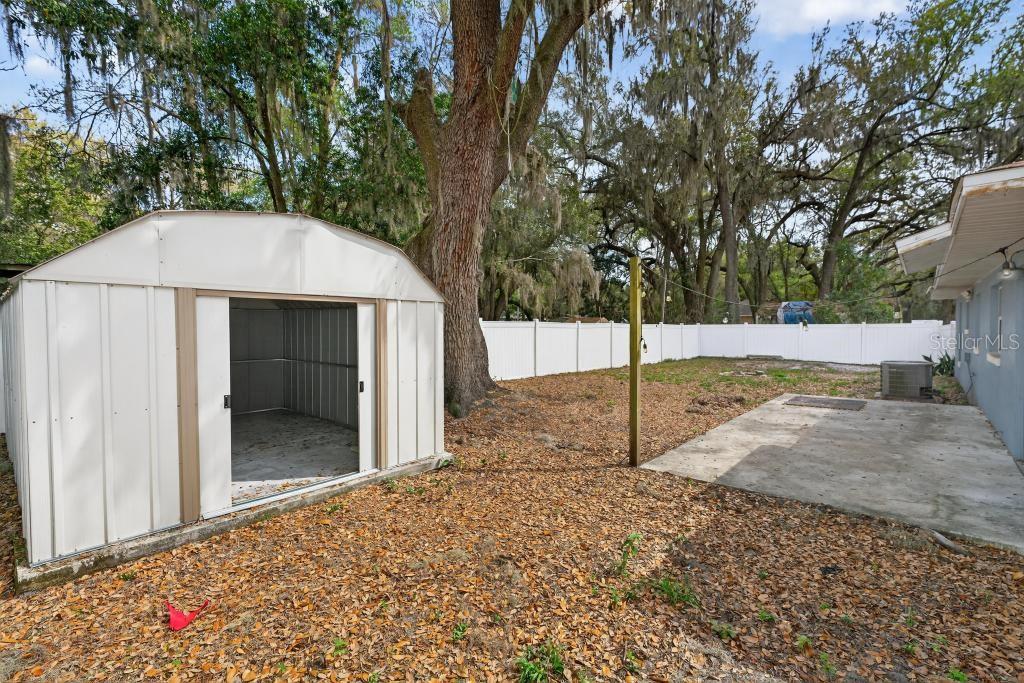 42210 W LAKEVIEW DR, ALTOONA, FL — photo 7