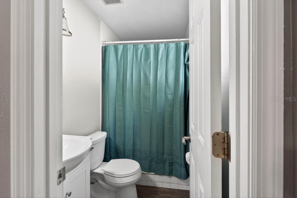 42210 W LAKEVIEW DR, ALTOONA, FL — photo 38