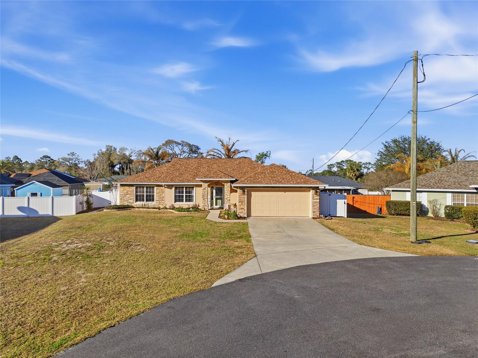 13025 NE 7TH LN, SILVER SPRINGS, FL — photo 4