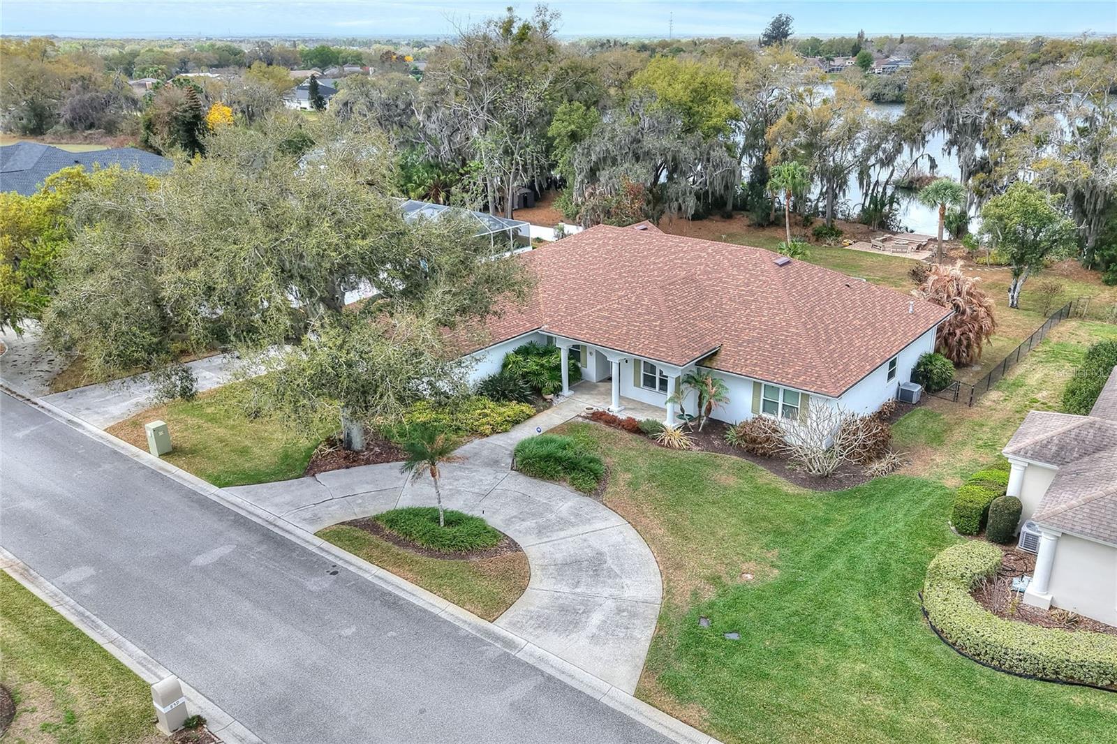 858 HANOVER WAY, LAKELAND, FL — photo 3