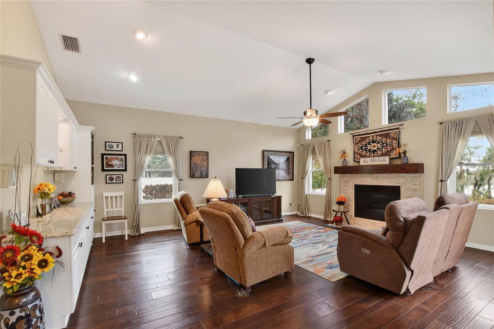 858 HANOVER WAY, LAKELAND, FL — photo 12