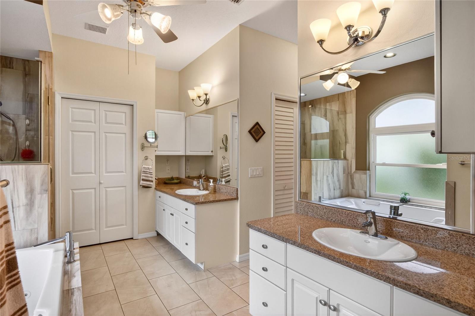 858 HANOVER WAY, LAKELAND, FL — photo 31
