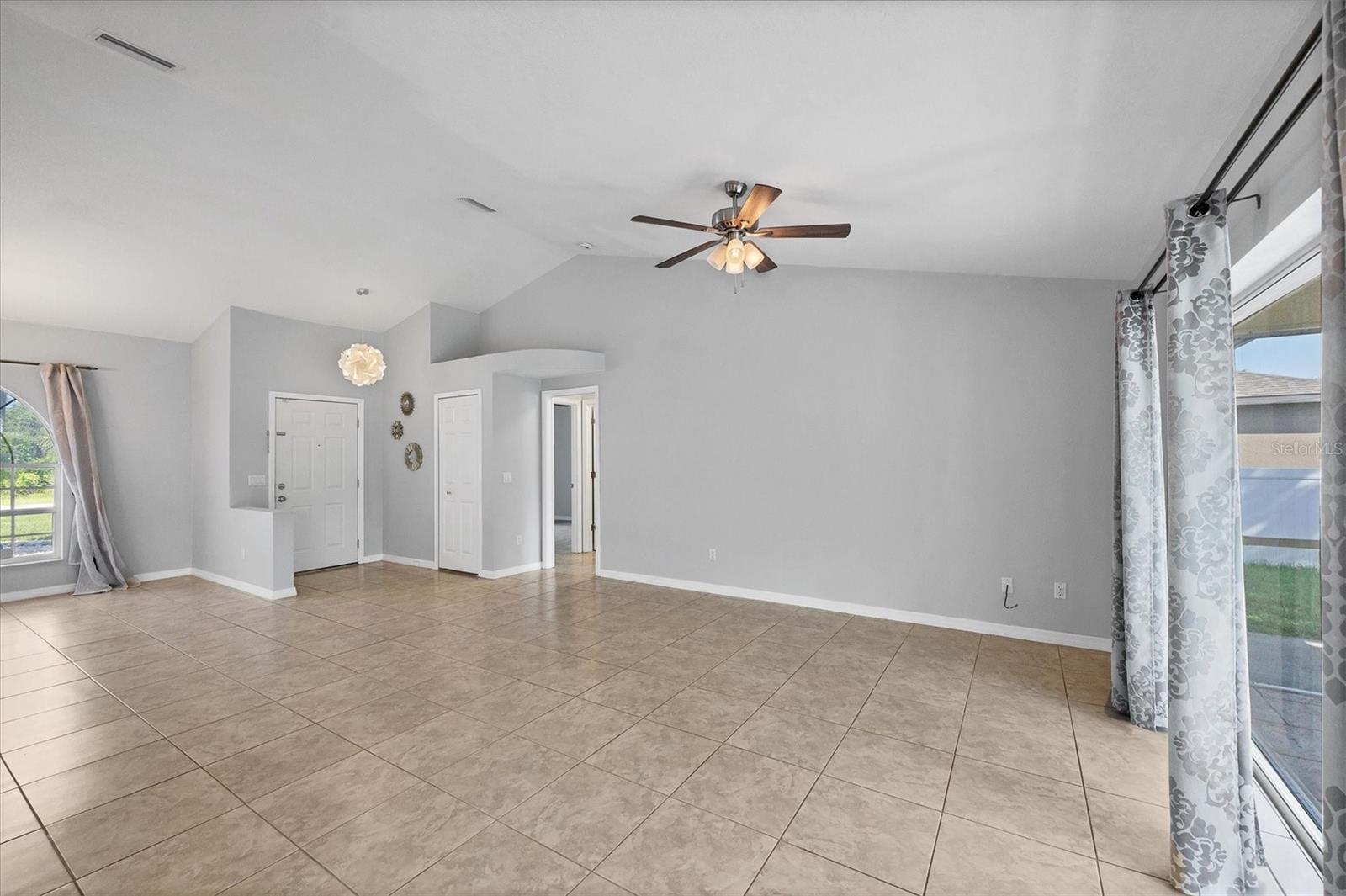 1550 S BISCAYNE DR, NORTH PORT, FL — photo 9