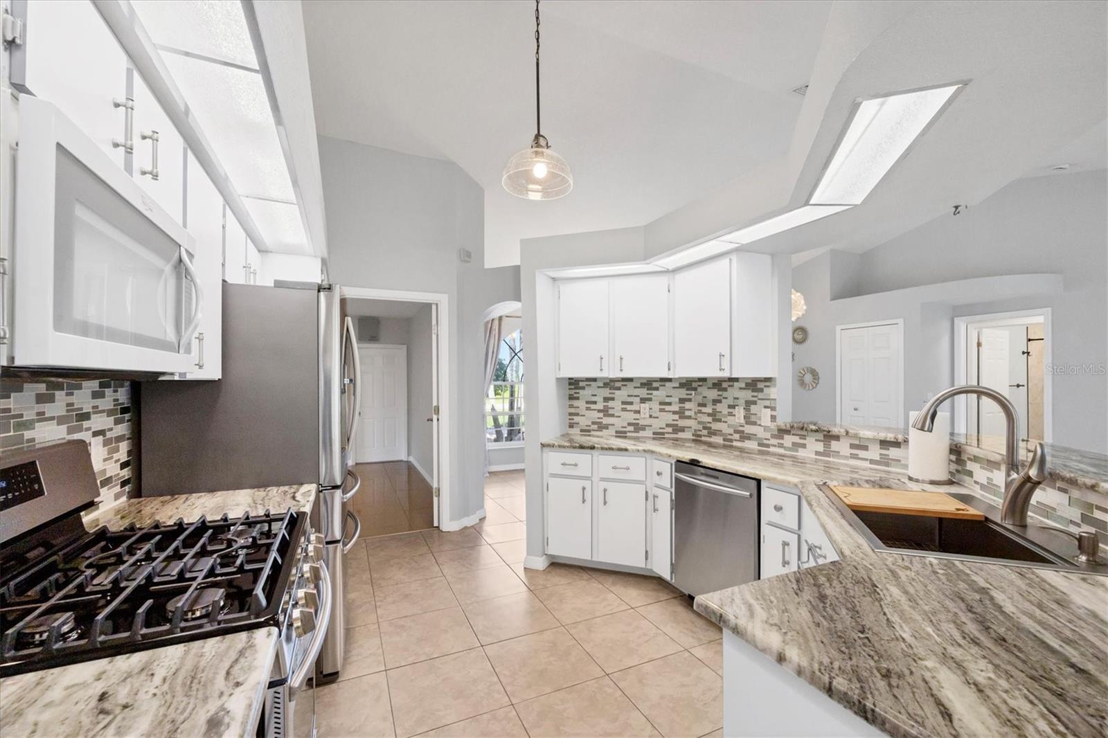 1550 S BISCAYNE DR, NORTH PORT, FL — photo 12