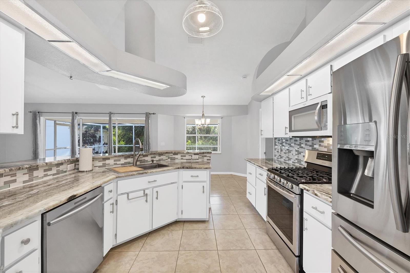1550 S BISCAYNE DR, NORTH PORT, FL — photo 13