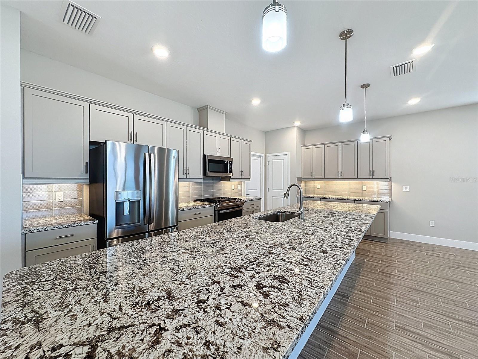 651 CONSERVATION BLVD, GROVELAND, FL — photo 29