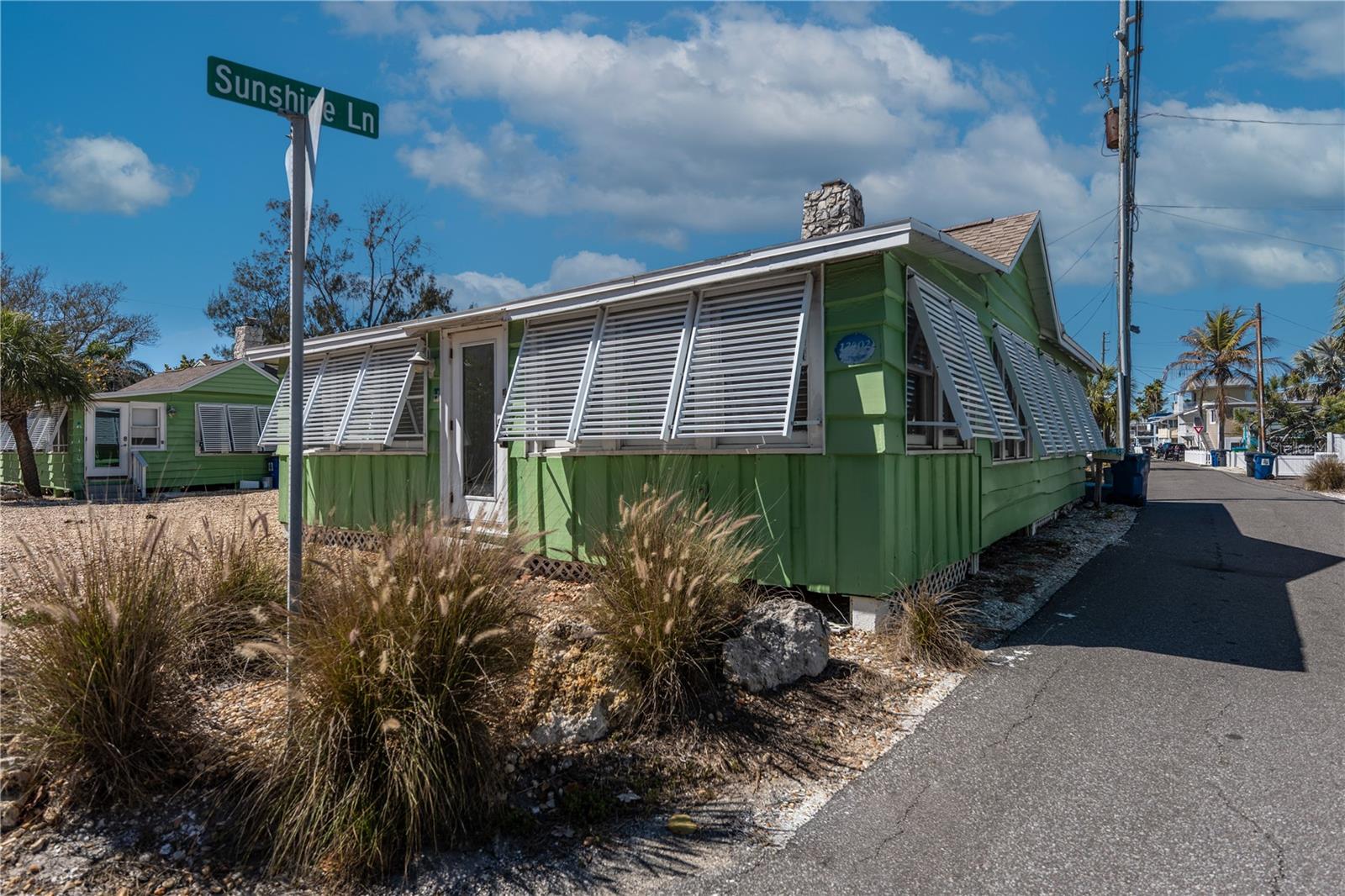 115 124TH AVE W, TREASURE ISLAND, FL — photo 17