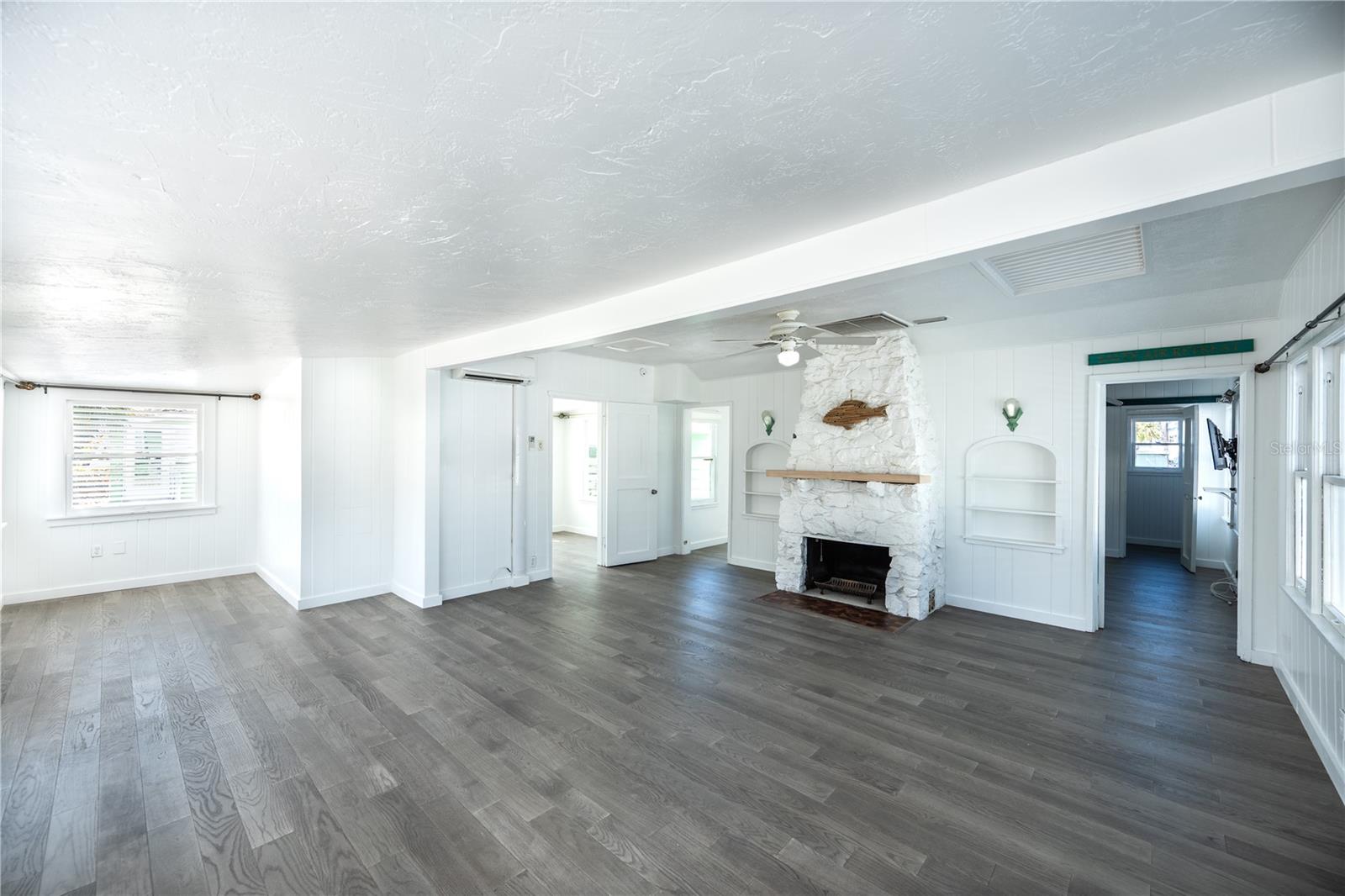115 124TH AVE W, TREASURE ISLAND, FL — photo 20