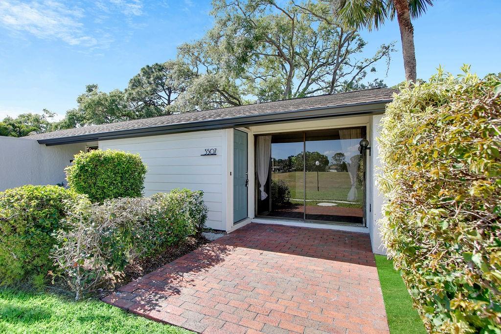 3507 LONGMEADOW #4, SARASOTA, FL — photo 2