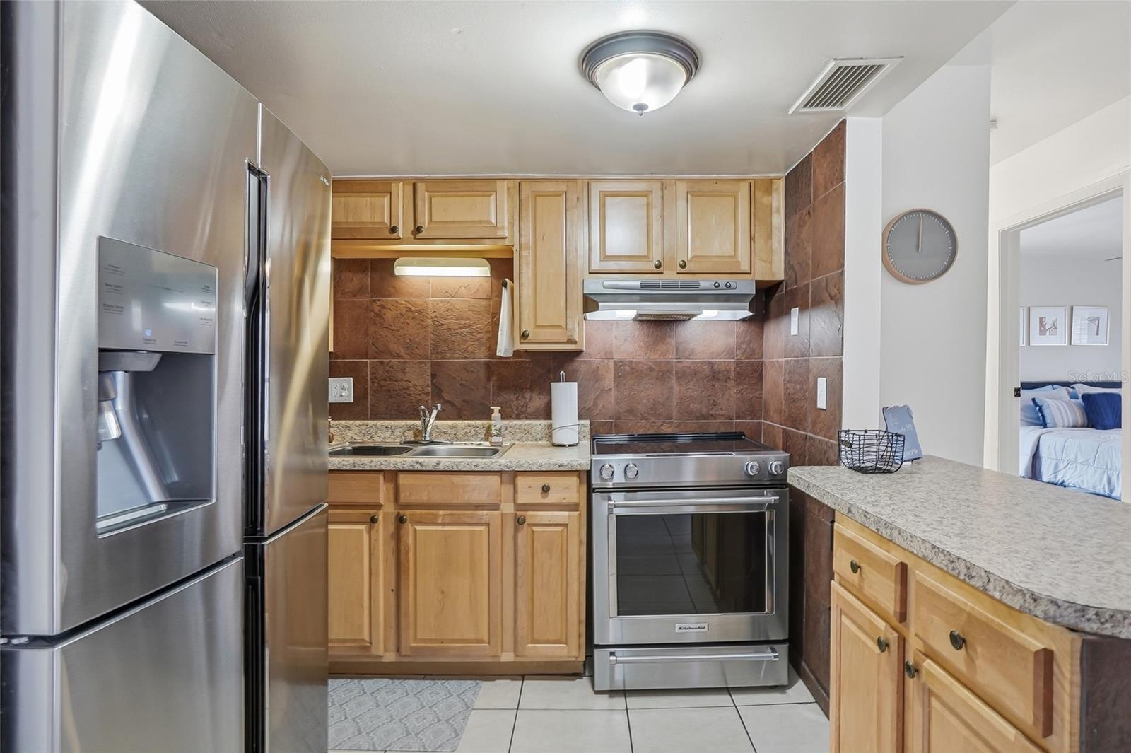 8602 CHAMPLAIN CT #90, TAMPA, FL — photo 4