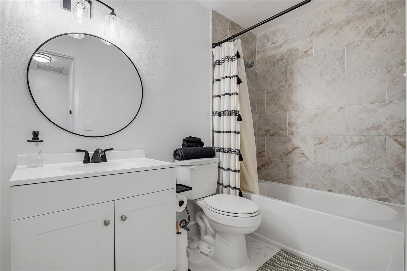 8602 CHAMPLAIN CT #90, TAMPA, FL — photo 15