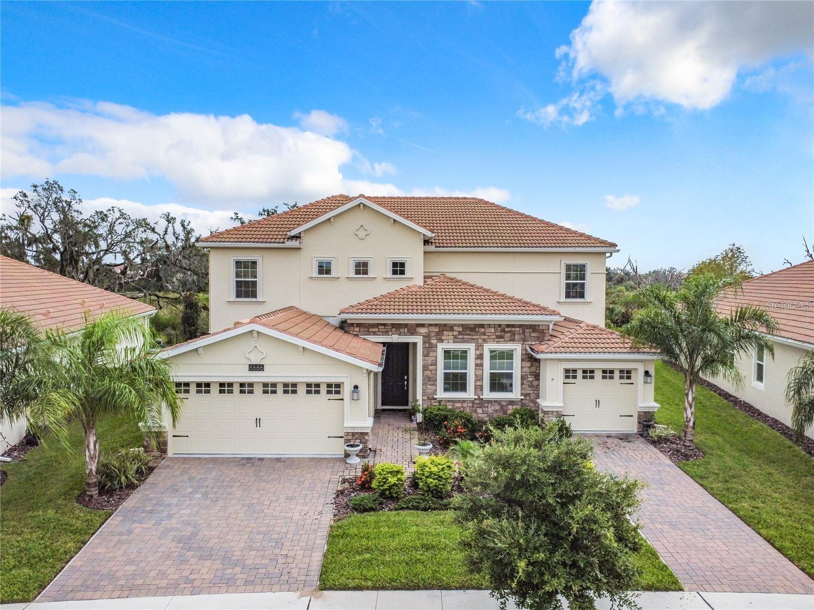 8886 FALLEN OAK DR, DAVENPORT, FL