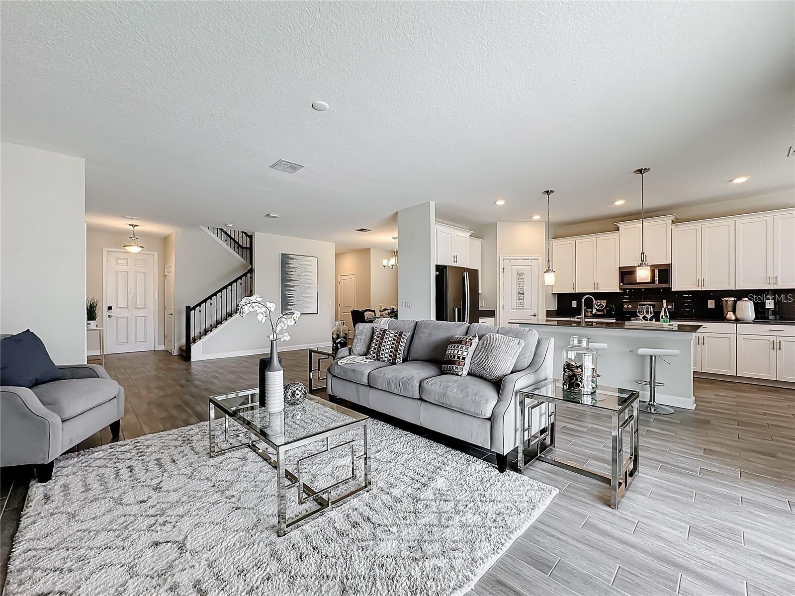 8886 FALLEN OAK DR, DAVENPORT, FL — photo 10