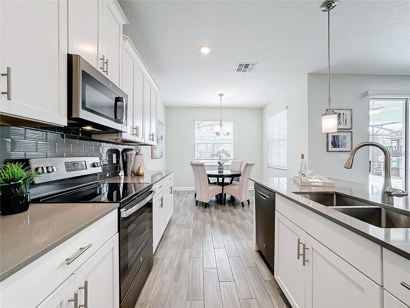 8886 FALLEN OAK DR, DAVENPORT, FL — photo 14