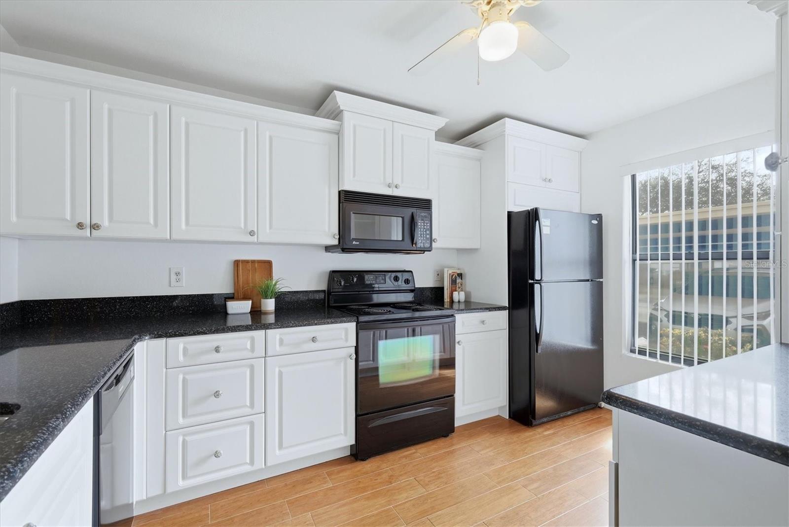2721 60TH AVENUE DR W #B, BRADENTON, FL — photo 13