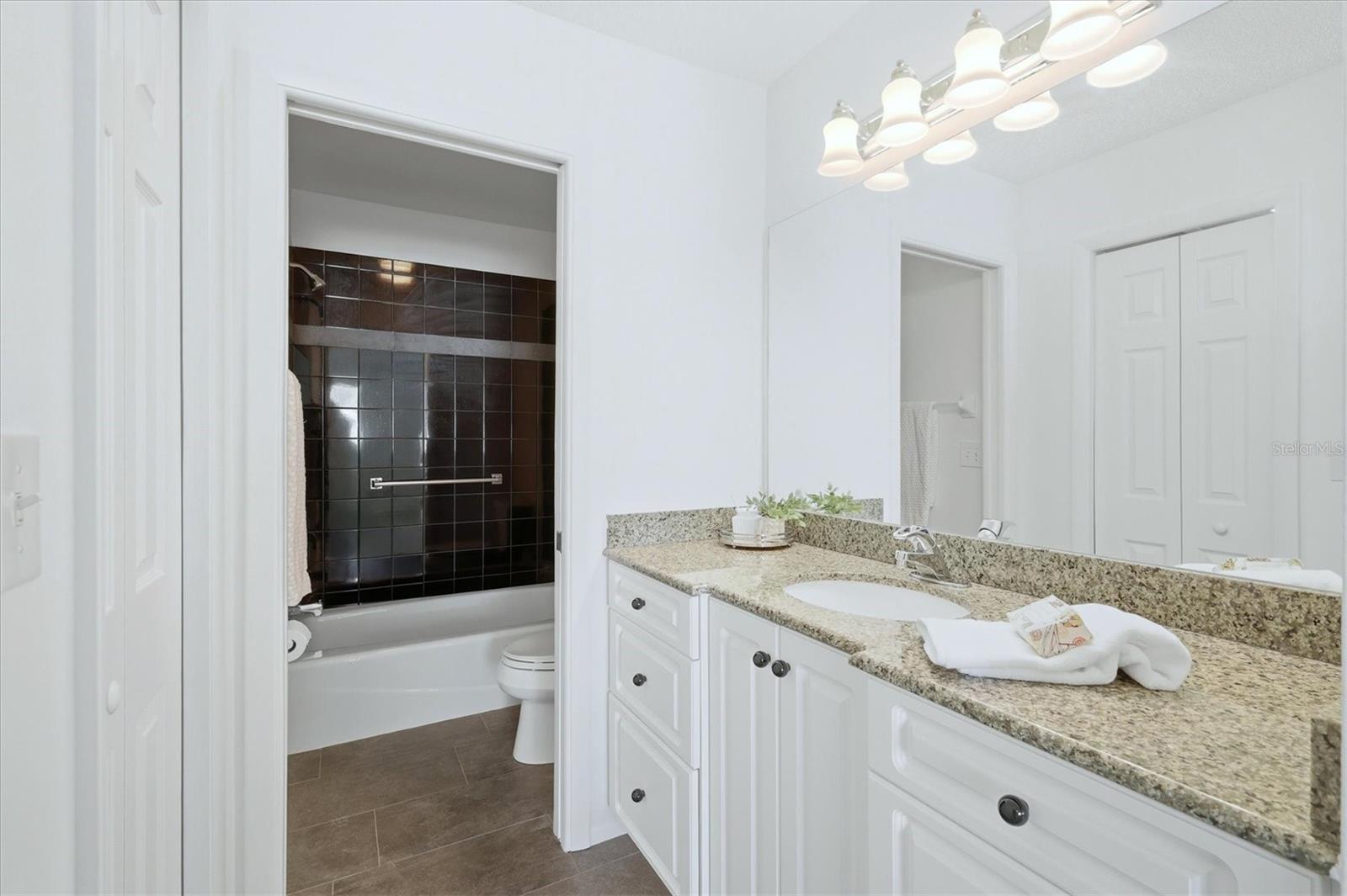 2721 60TH AVENUE DR W #B, BRADENTON, FL — photo 19