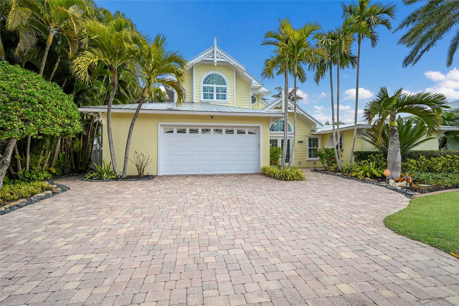 8321 MARINA DR, HOLMES BEACH, FL — photo 4