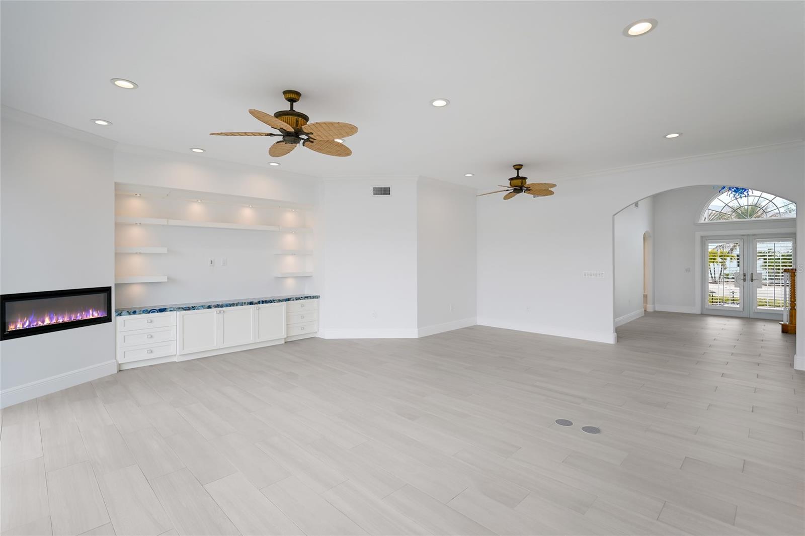 8321 MARINA DR, HOLMES BEACH, FL — photo 19