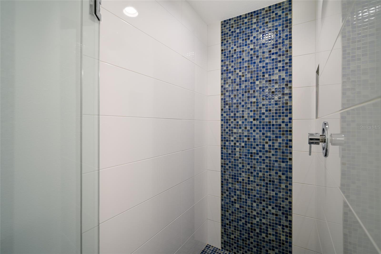 8321 MARINA DR, HOLMES BEACH, FL — photo 36