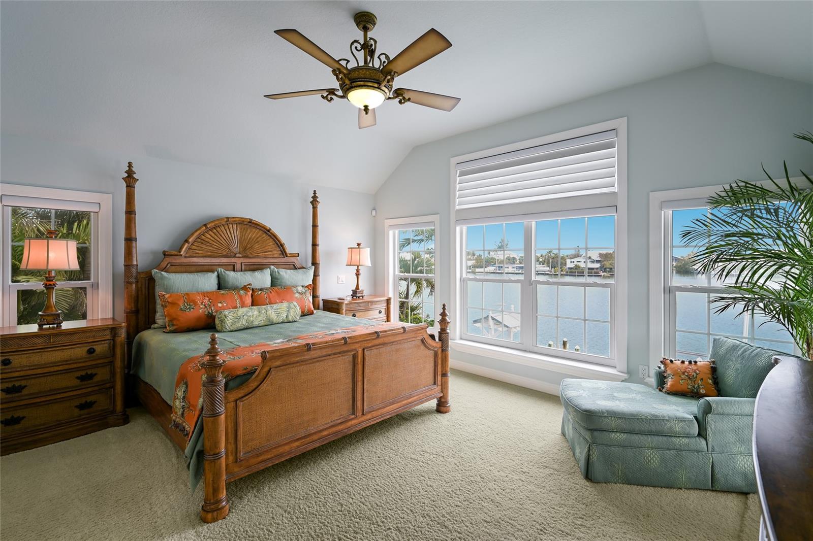 8321 MARINA DR, HOLMES BEACH, FL — photo 45