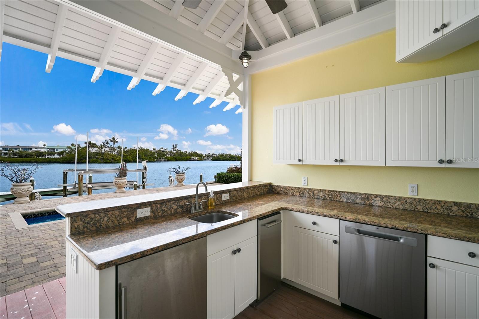 8321 MARINA DR, HOLMES BEACH, FL — photo 58