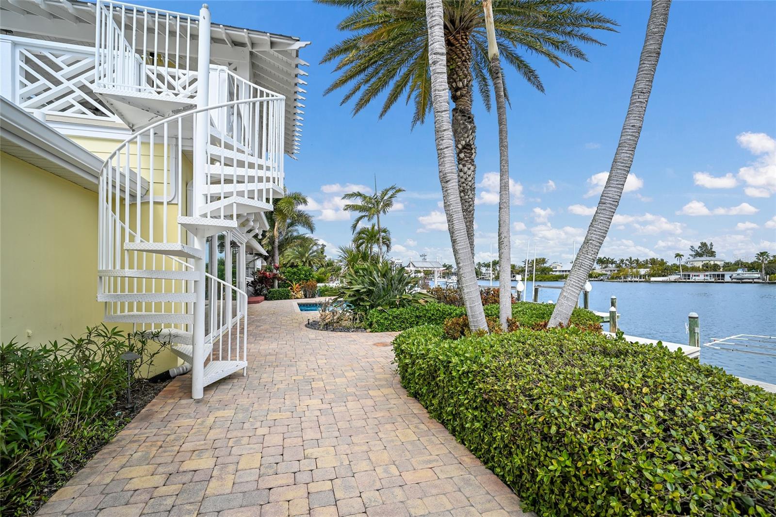 8321 MARINA DR, HOLMES BEACH, FL — photo 61