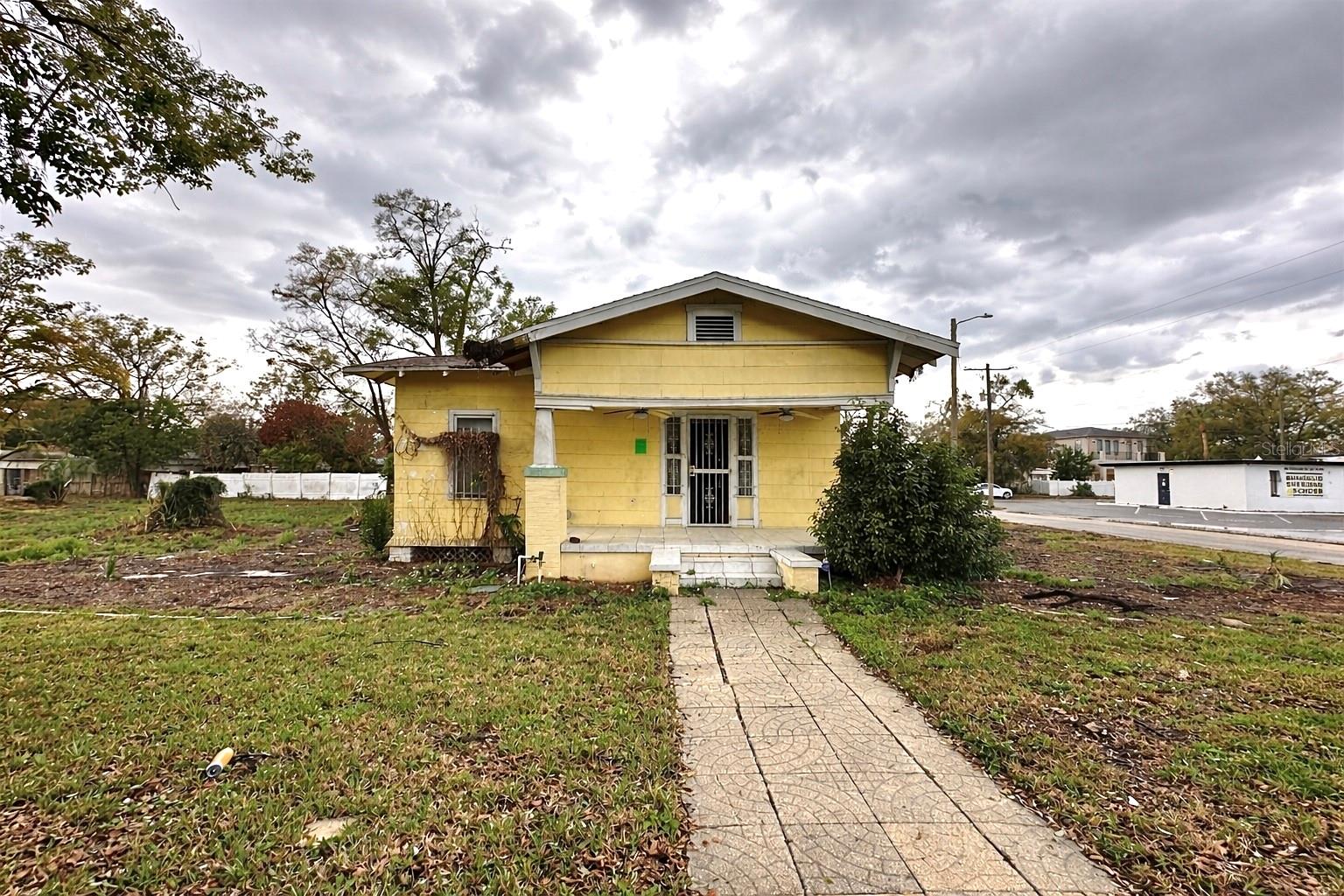 3210 N TAMPA ST, TAMPA, FL