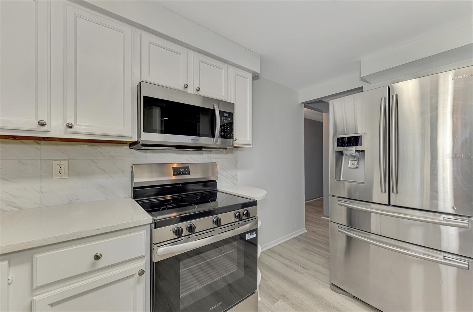 6742 BOWLINE DR, SARASOTA, FL — photo 17