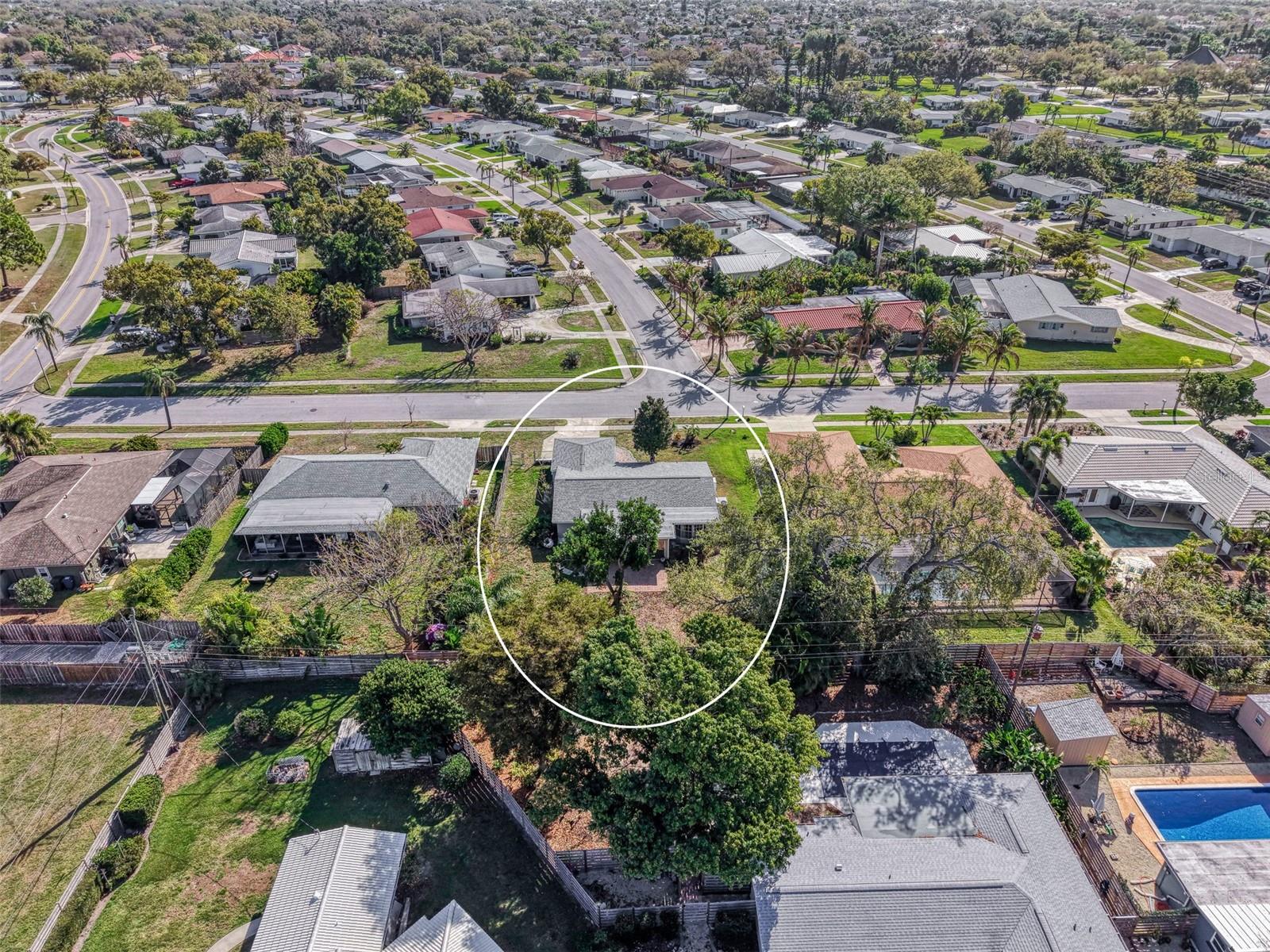 6742 BOWLINE DR, SARASOTA, FL — photo 40