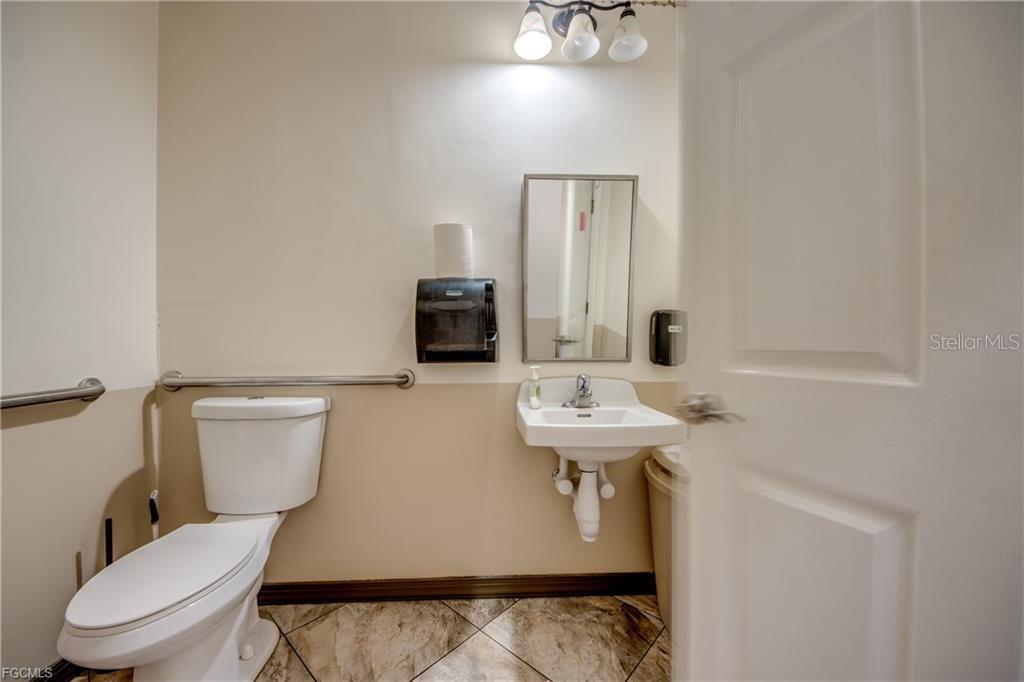 2414 TAMIAMI TRL #C, PORT CHARLOTTE, FL — photo 22