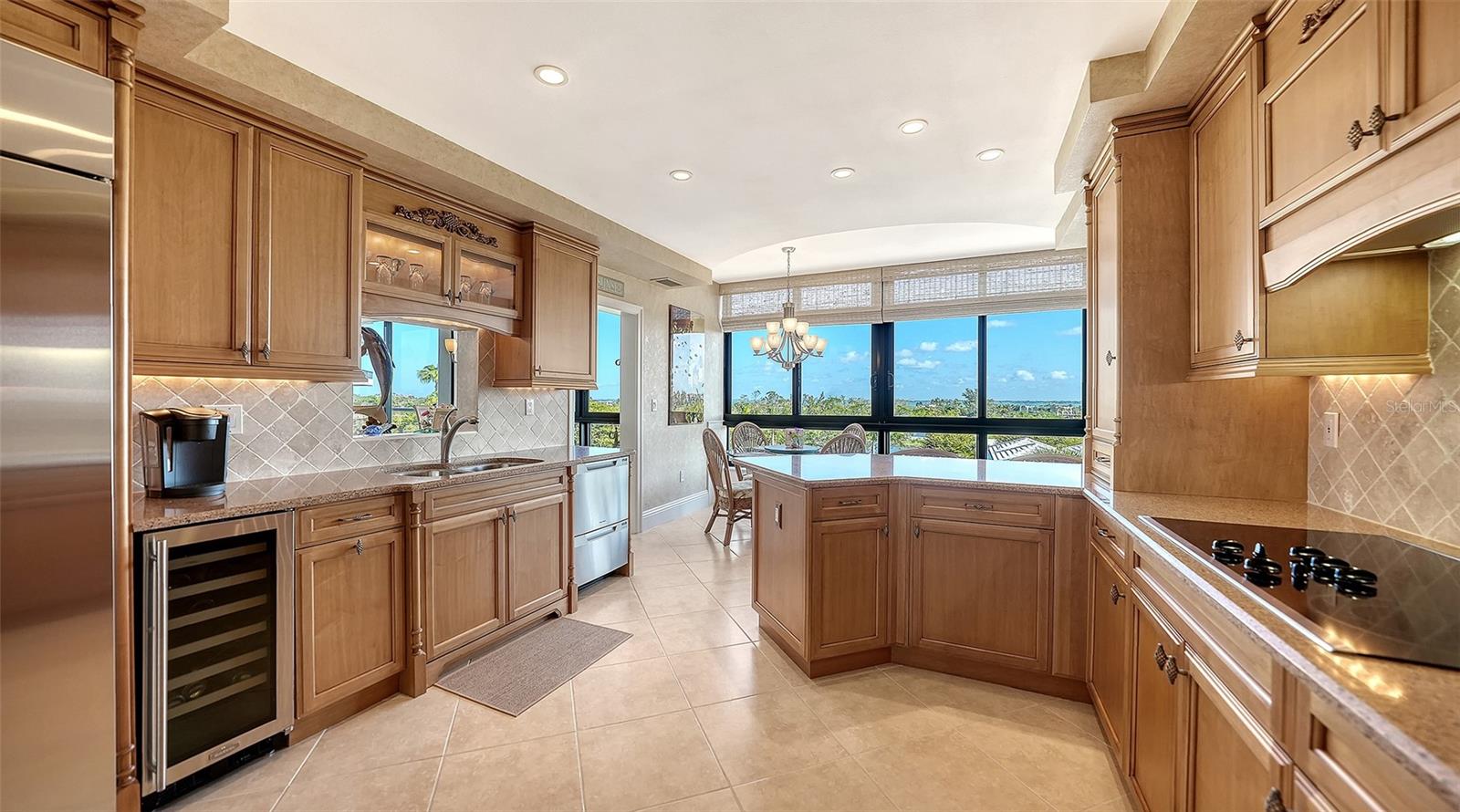 535 SANCTUARY DR #A401, LONGBOAT KEY, FL — photo 25