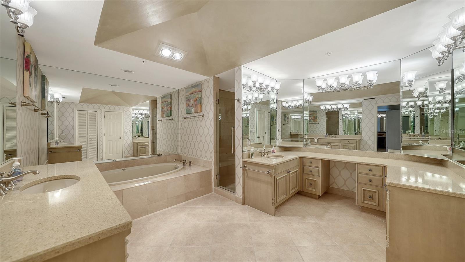 535 SANCTUARY DR #A401, LONGBOAT KEY, FL — photo 37