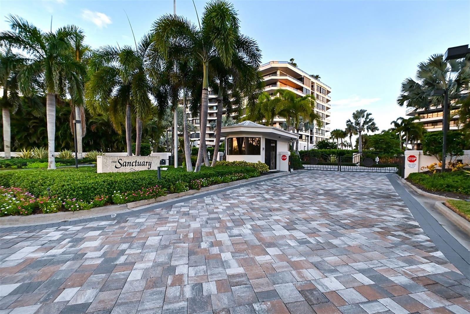 535 SANCTUARY DR #A401, LONGBOAT KEY, FL — photo 46
