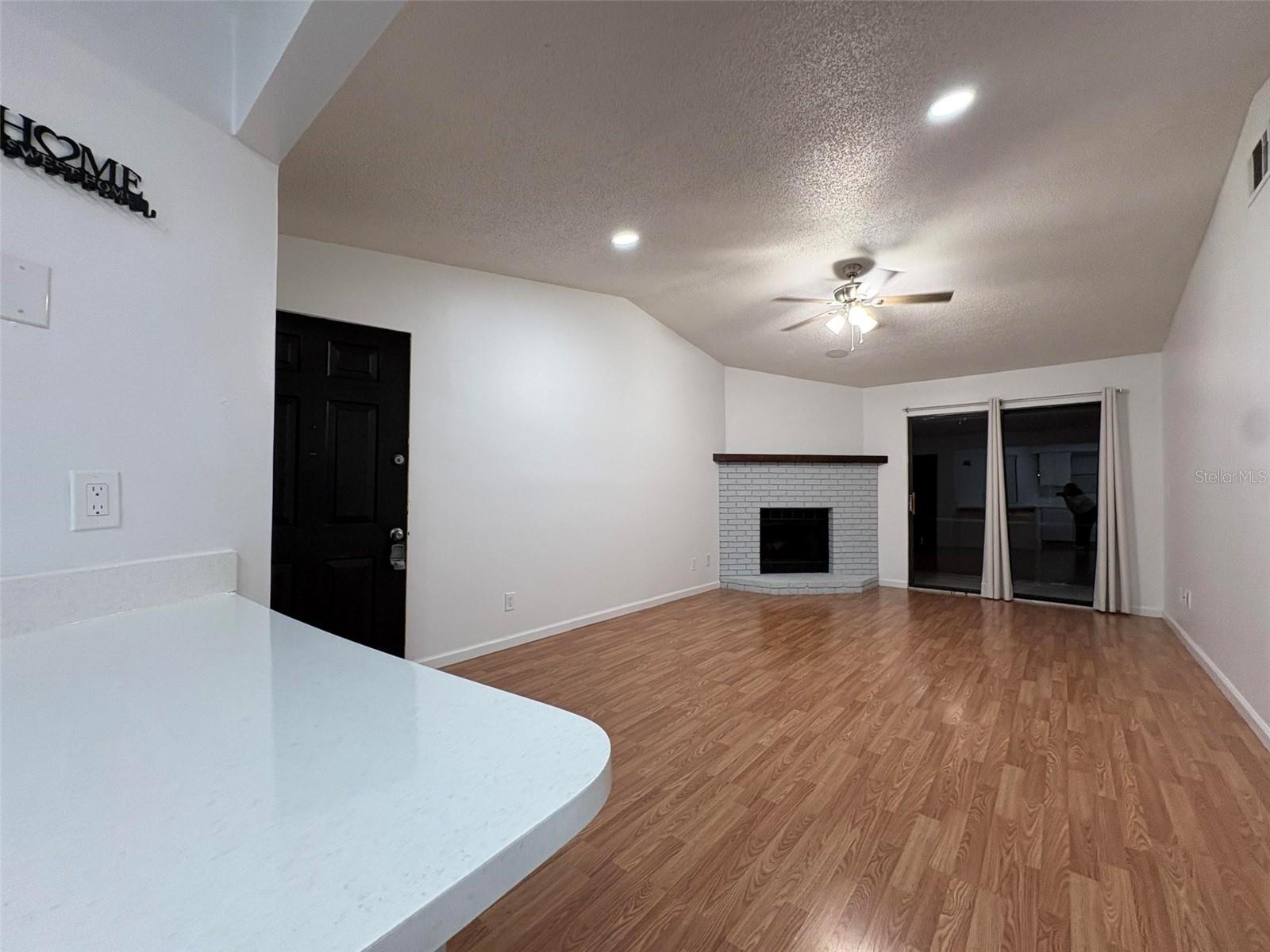 1724 FOXHALL CIR #1724, KISSIMMEE, FL — photo 2