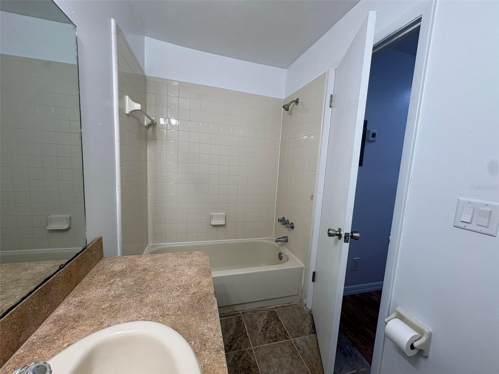 1724 FOXHALL CIR #1724, KISSIMMEE, FL — photo 17