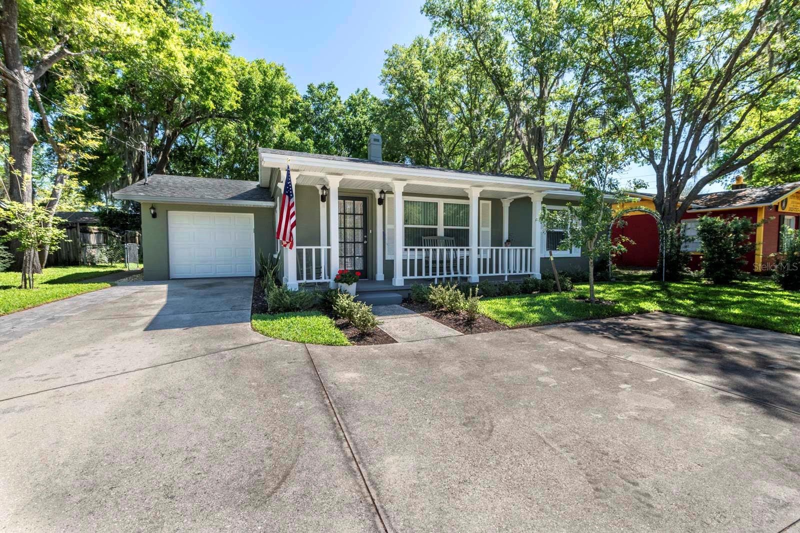 1210 N DONNELLY ST, MOUNT DORA, FL — photo 5