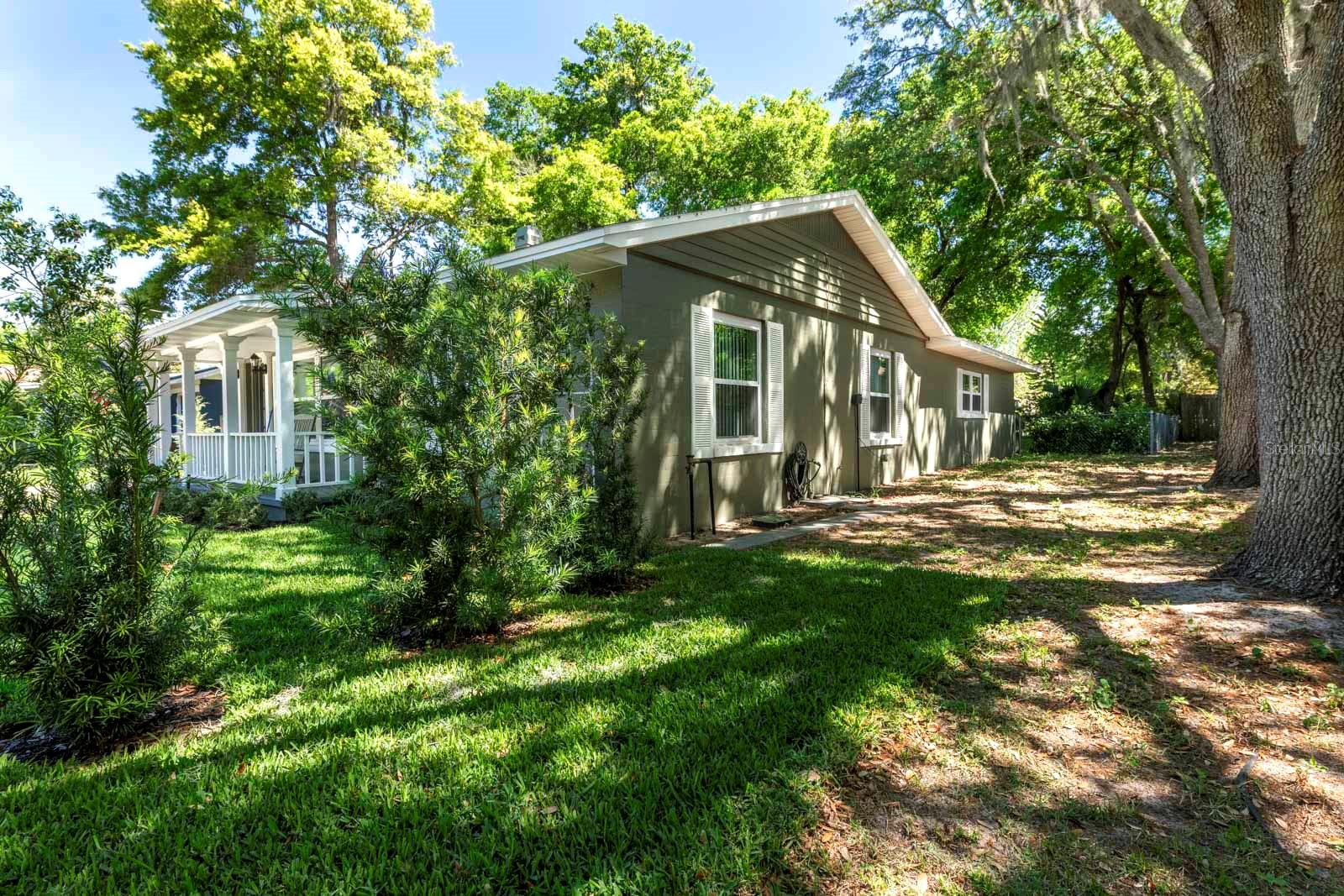 1210 N DONNELLY ST, MOUNT DORA, FL — photo 10