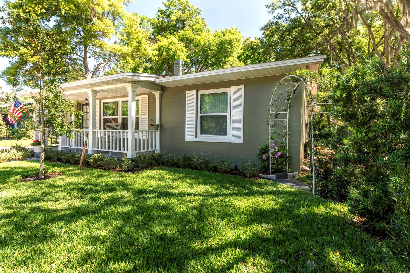 1210 N DONNELLY ST, MOUNT DORA, FL — photo 11