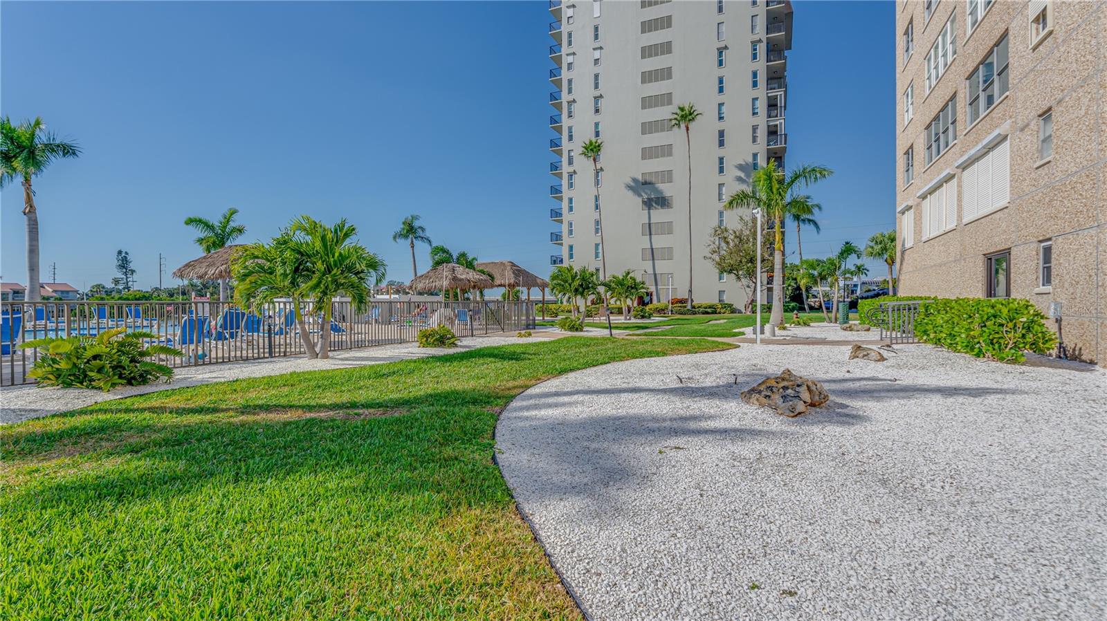 5200 BRITTANY DR S #1201, ST PETERSBURG, FL — photo 63