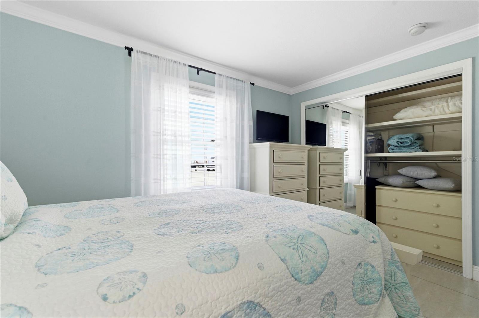 4911 COQUINA KEY DR SE #C, ST PETERSBURG, FL — photo 27