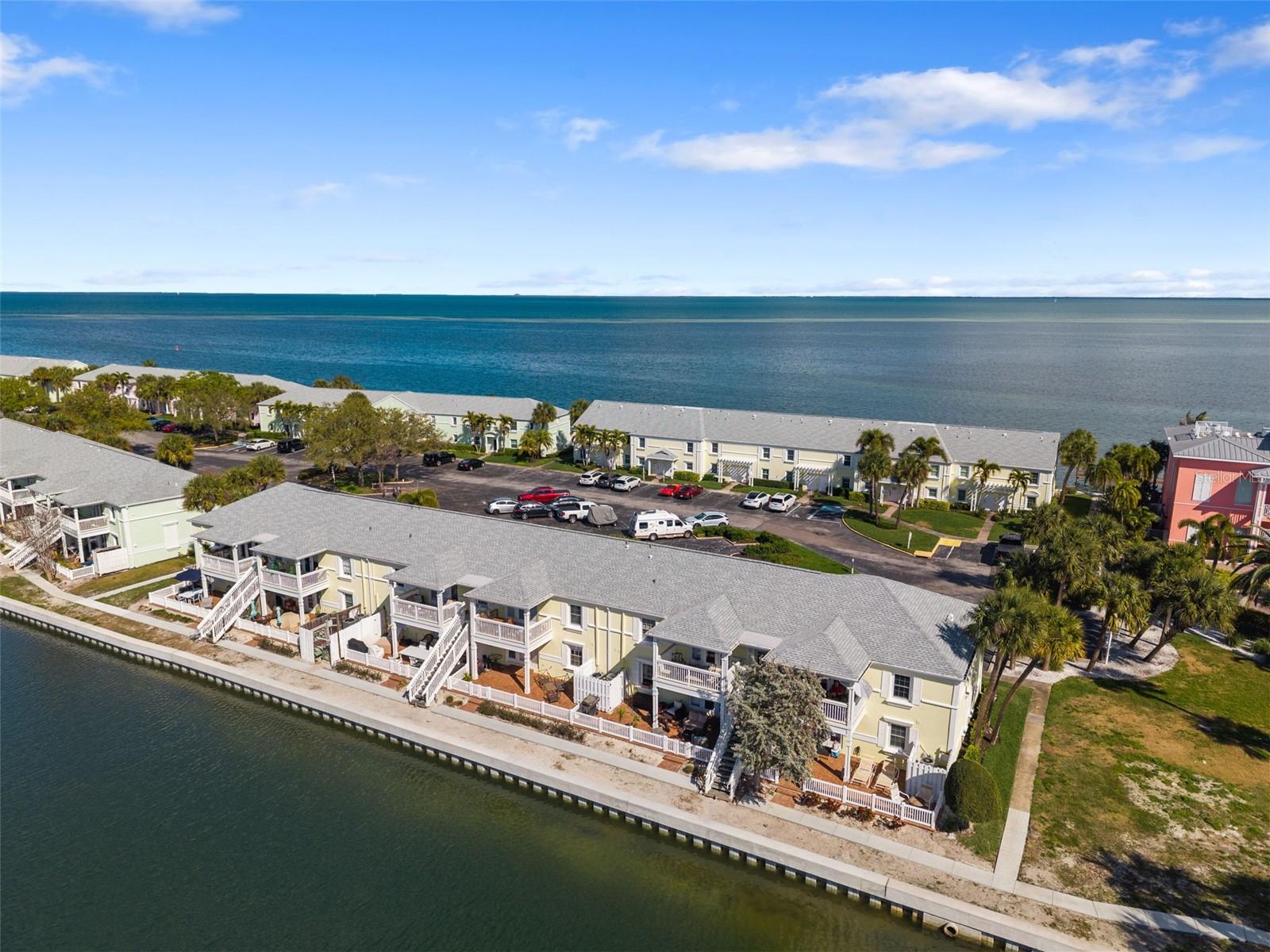 4911 COQUINA KEY DR SE #C, ST PETERSBURG, FL — photo 41