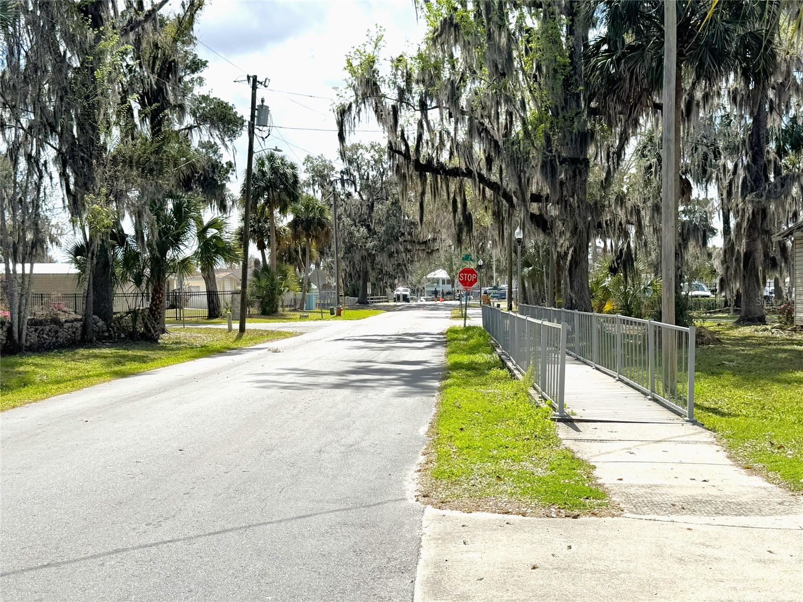 222 NE 1ST AVE, CRYSTAL RIVER, FL — photo 29