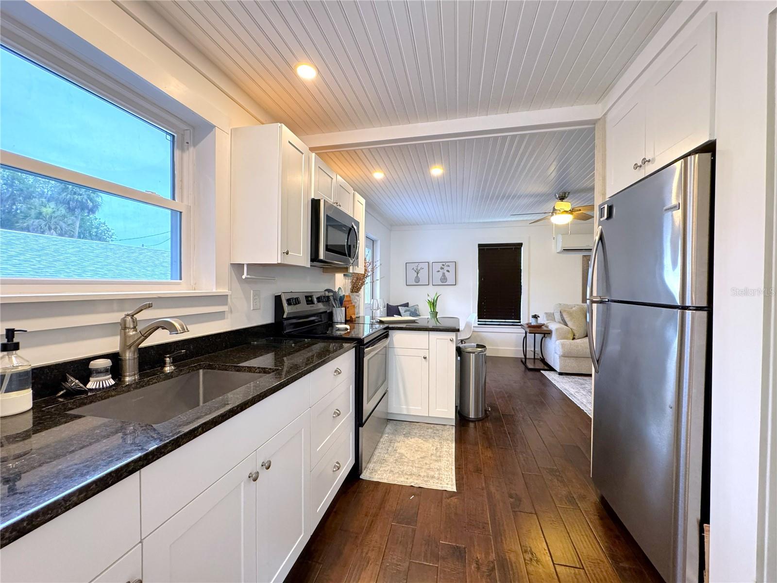 222 NE 1ST AVE, CRYSTAL RIVER, FL — photo 12
