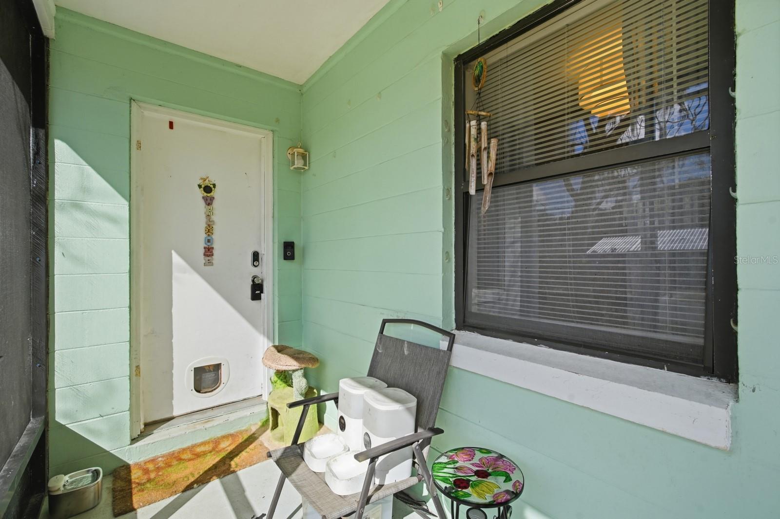 2627 MYRTLE AVE, MIMS, FL — photo 2