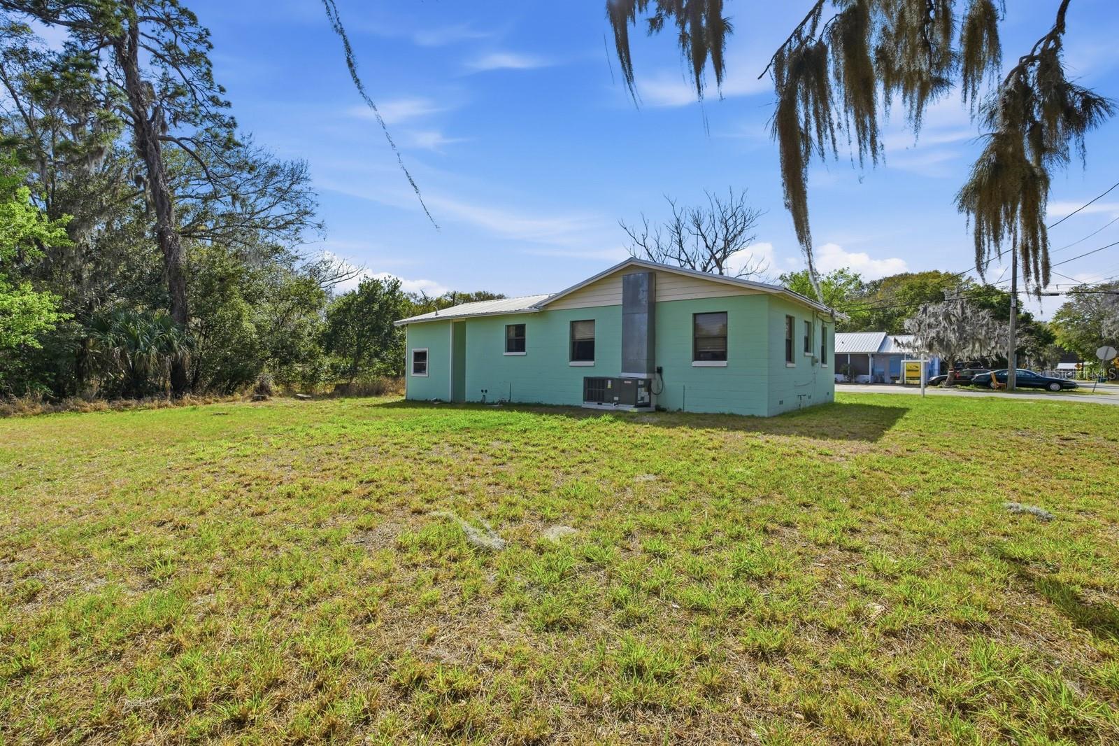 2627 MYRTLE AVE, MIMS, FL — photo 19