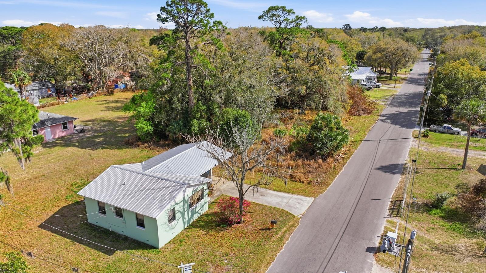 2627 MYRTLE AVE, MIMS, FL — photo 22