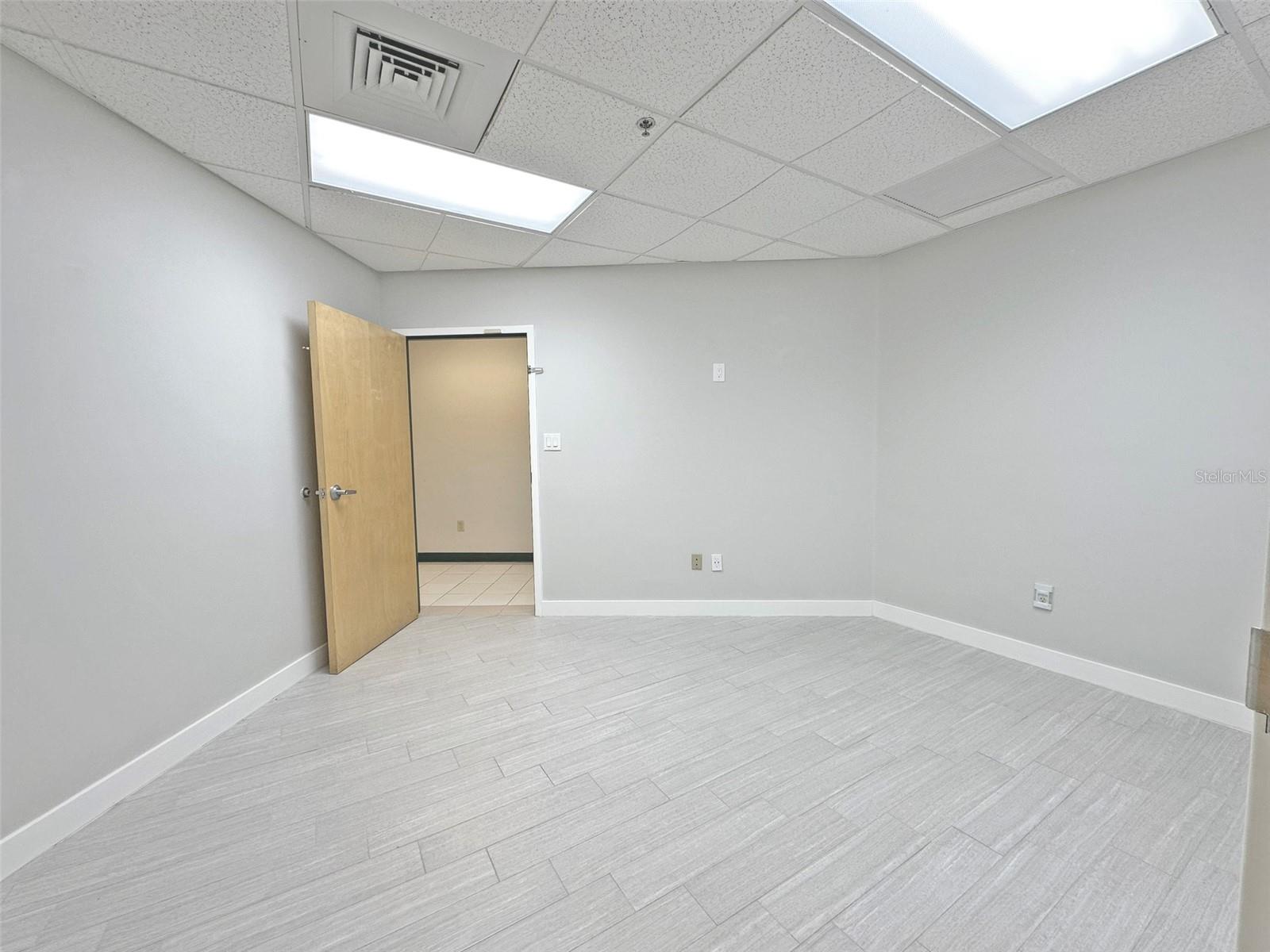 7802 KINGSPOINTE PKWY #210, ORLANDO, FL — photo 10