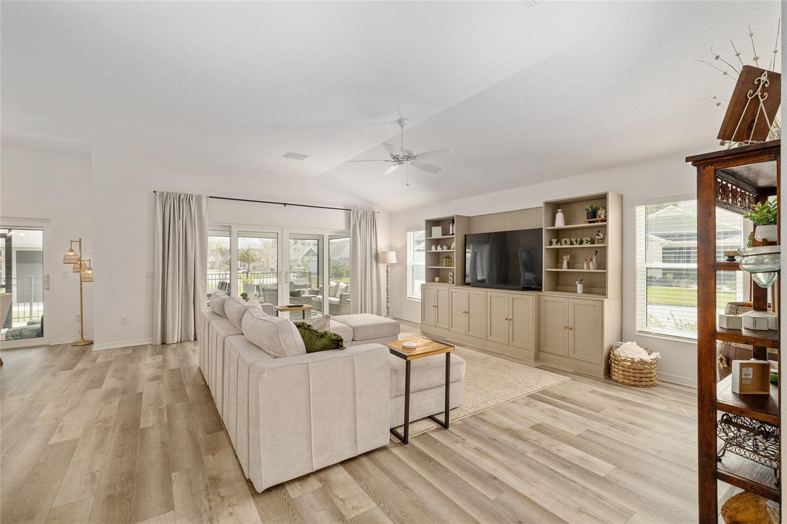 1661 VANBECK CIR, THE VILLAGES, FL — photo 17