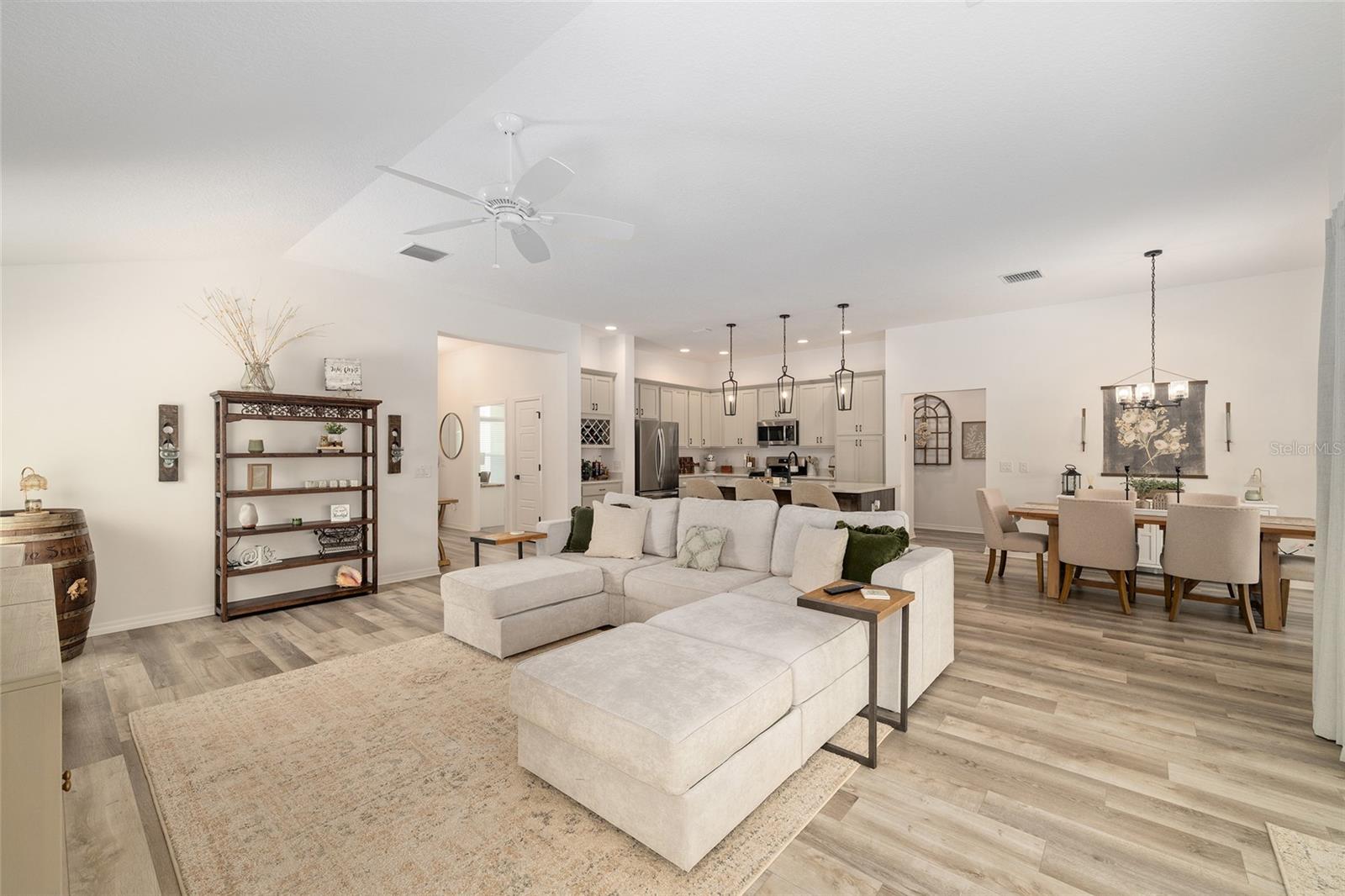 1661 VANBECK CIR, THE VILLAGES, FL — photo 21