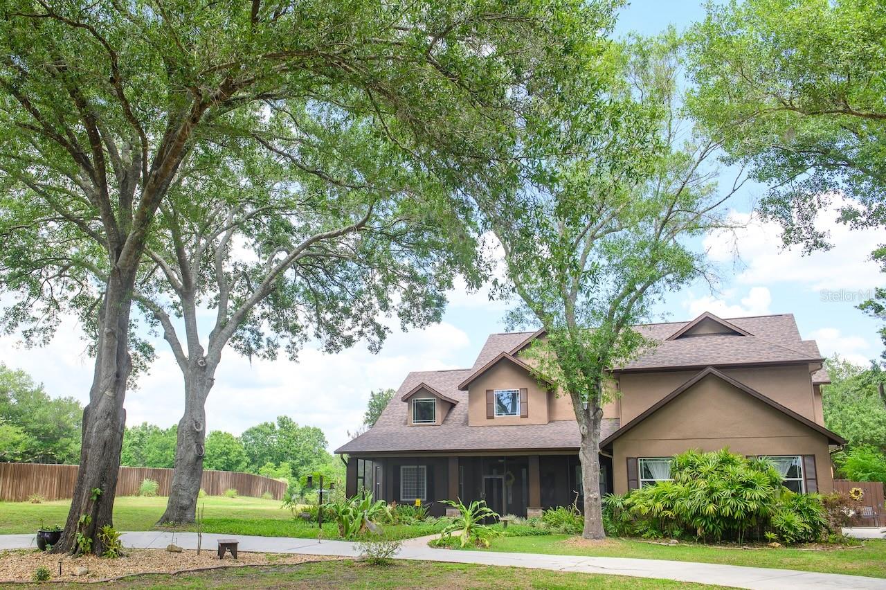 1710 NEWBERGER RD, LUTZ, FL